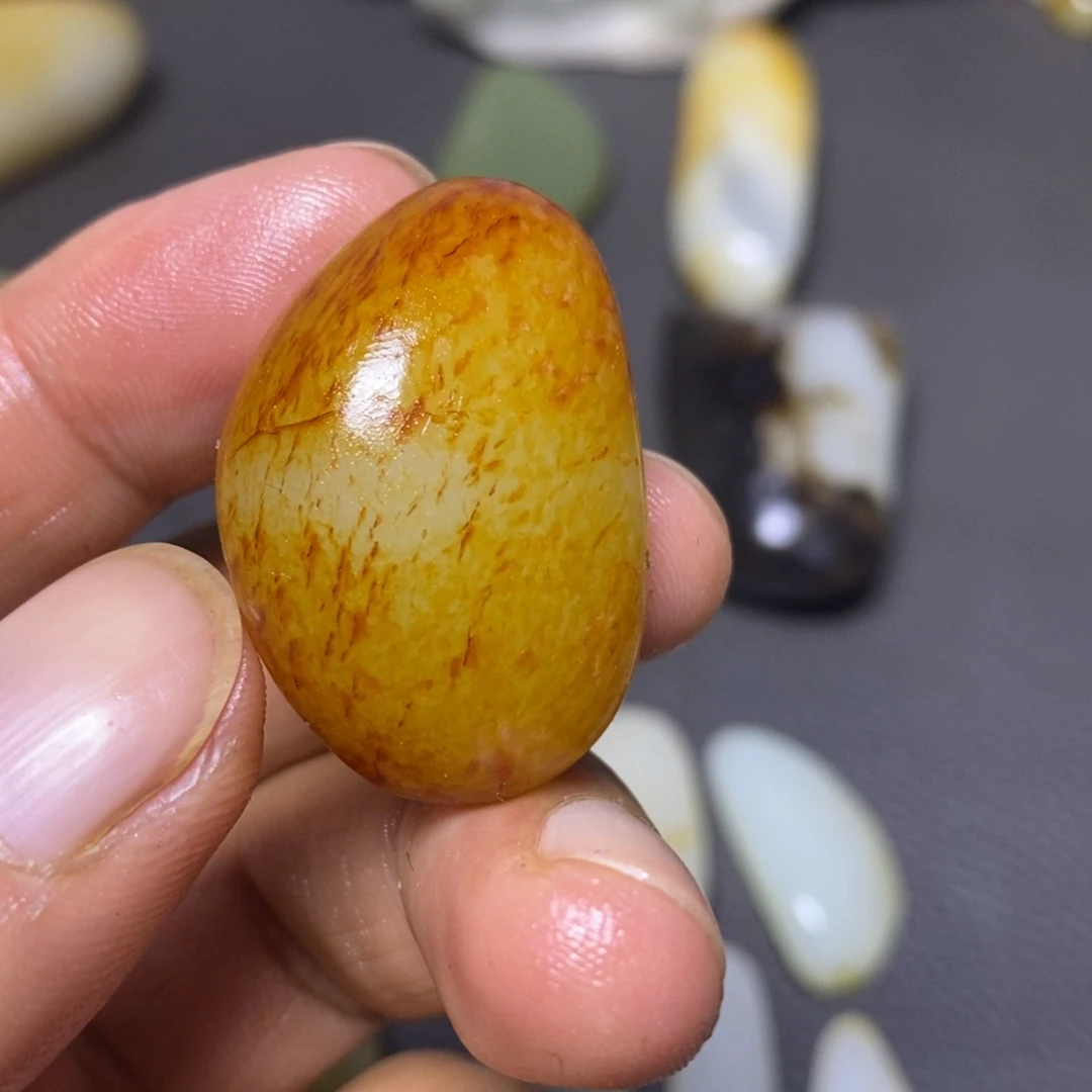 和田玉（糖玉）未镶嵌挂件
