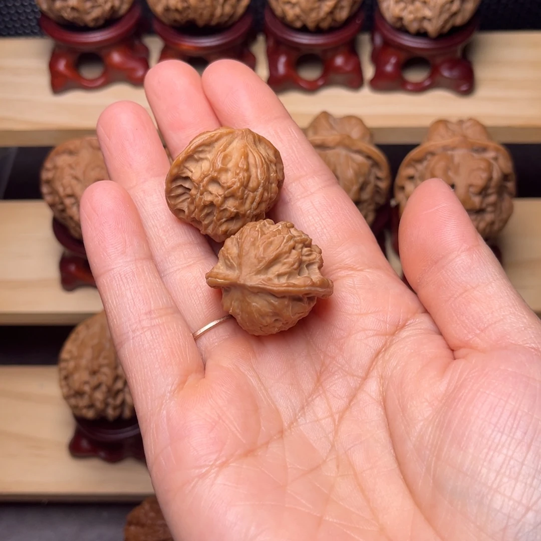 ༺***༻文玩核桃吊坠猫耳朵