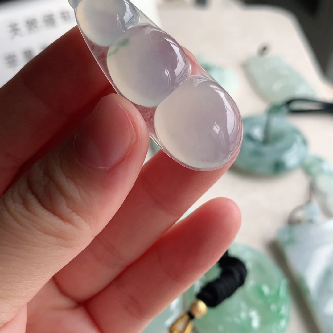 握***瑜颈饰未镶嵌翡翠翡翠