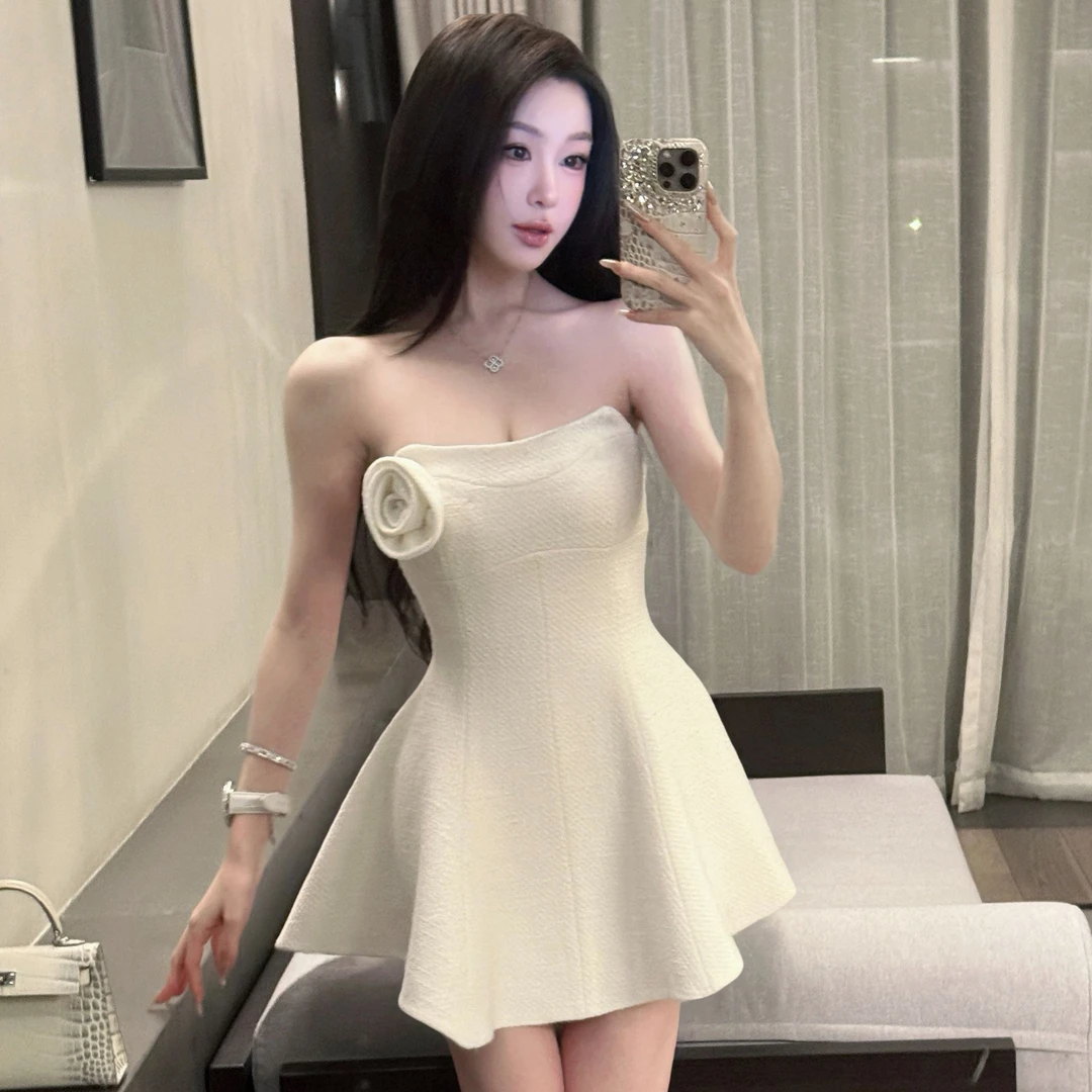 【月下山茶花】温柔知性吊带连衣裙立体花抹胸收腰短裙设计感