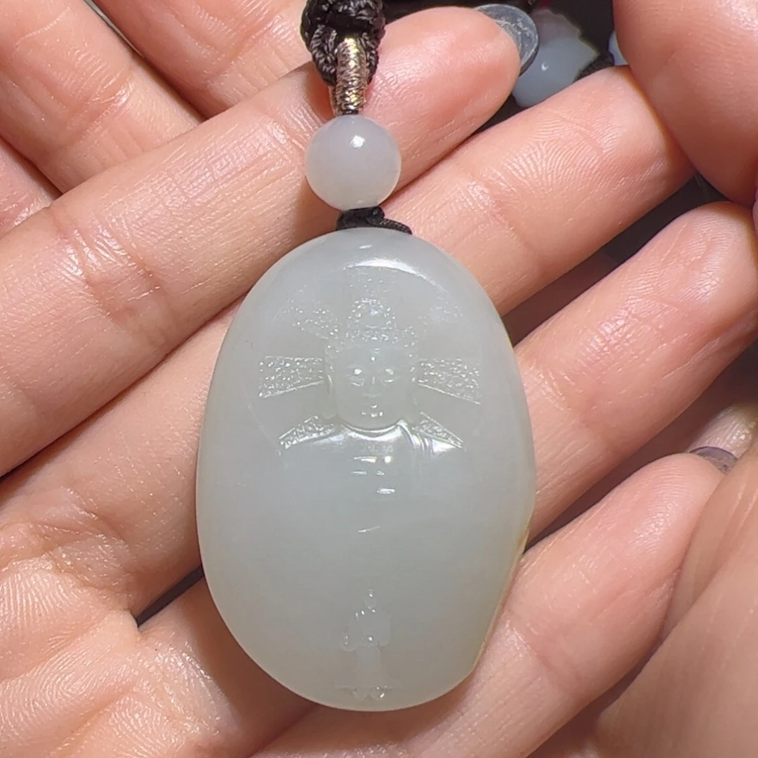 海***心和田玉未镶嵌颈饰