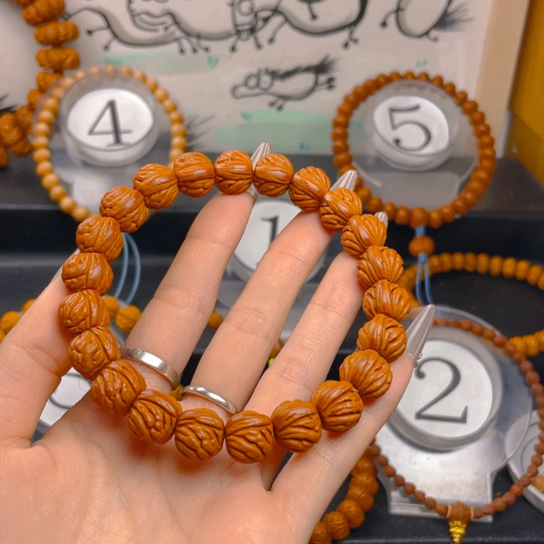 吊坠文玩核桃1.33333333