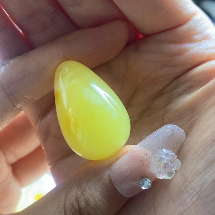 未镶嵌蜜蜡裸石我****了水滴，