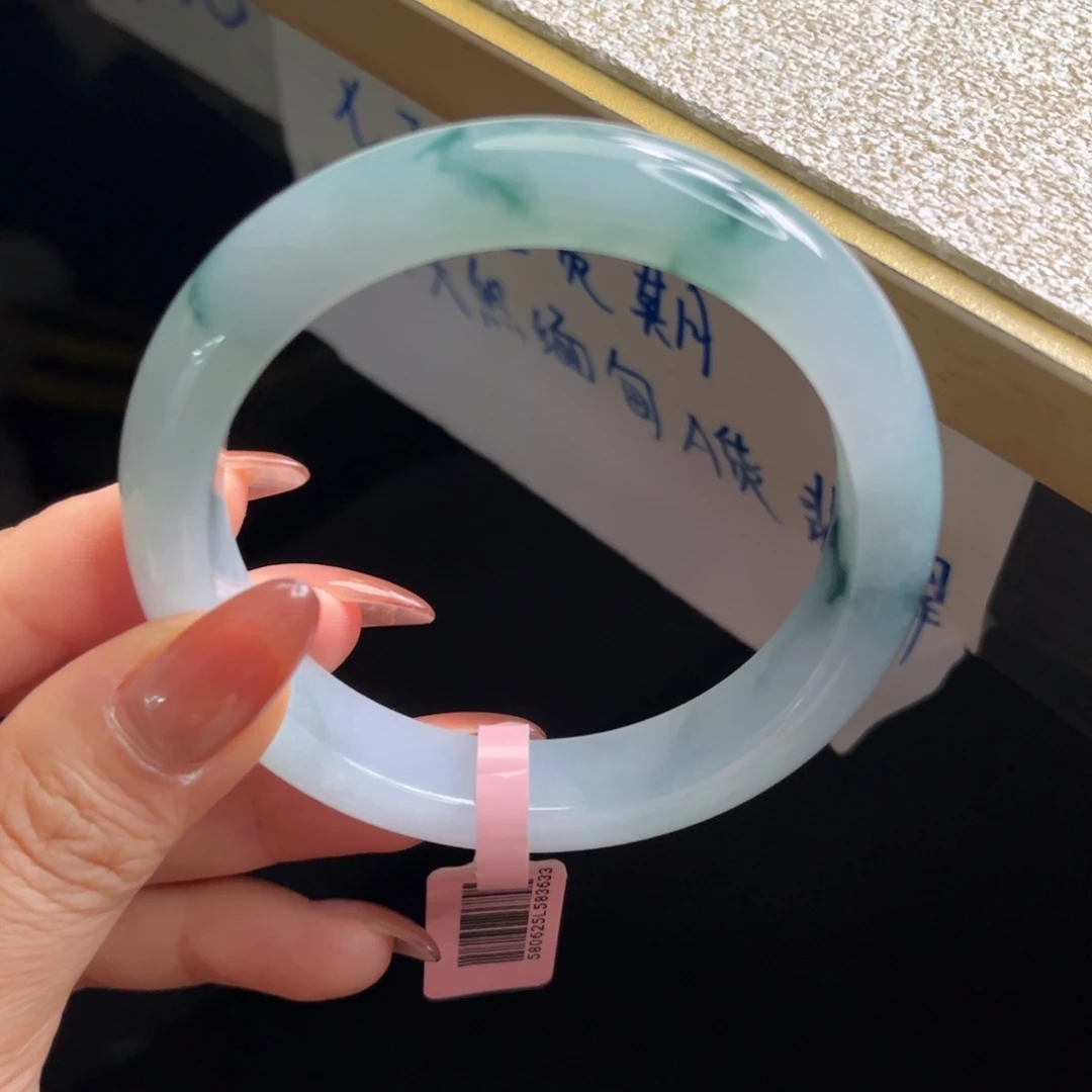 翡翠未镶嵌手镯手镯