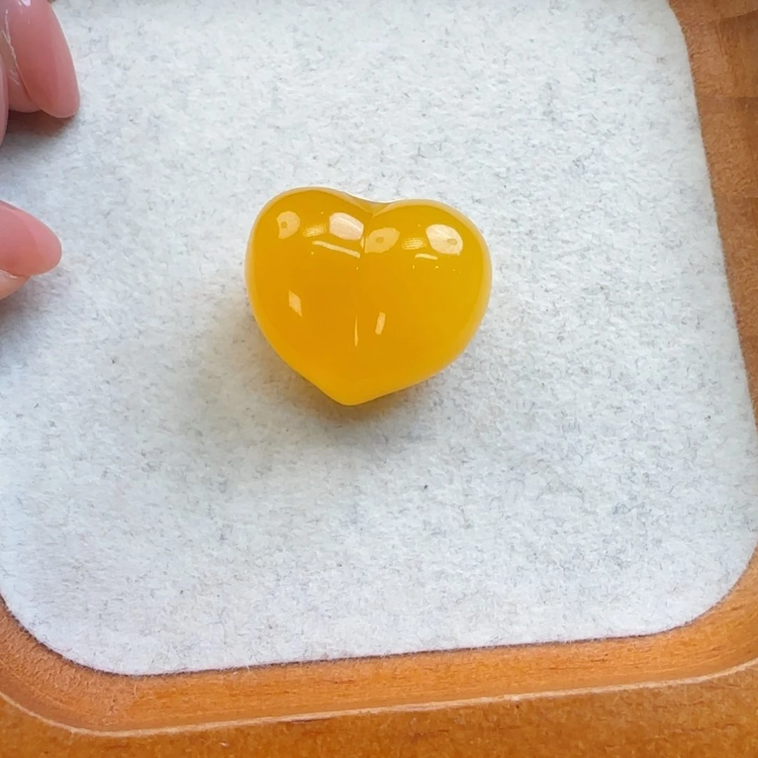 琥珀颈饰未镶嵌琥珀