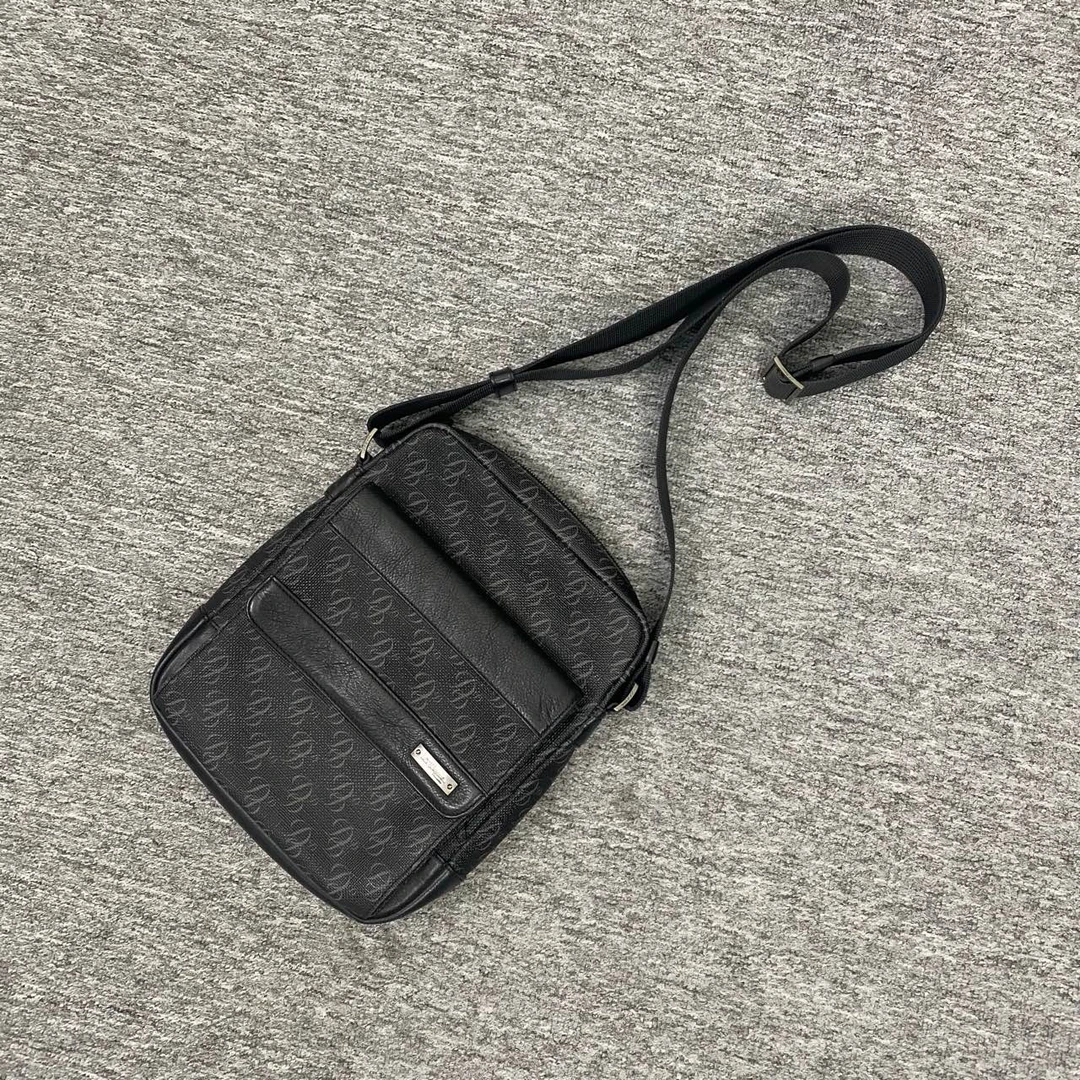 90新 DIOR/迪奥 Valentino满印斜挎包/95新/无配件/0393