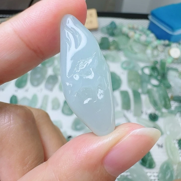 未镶嵌定制翡翠挂件