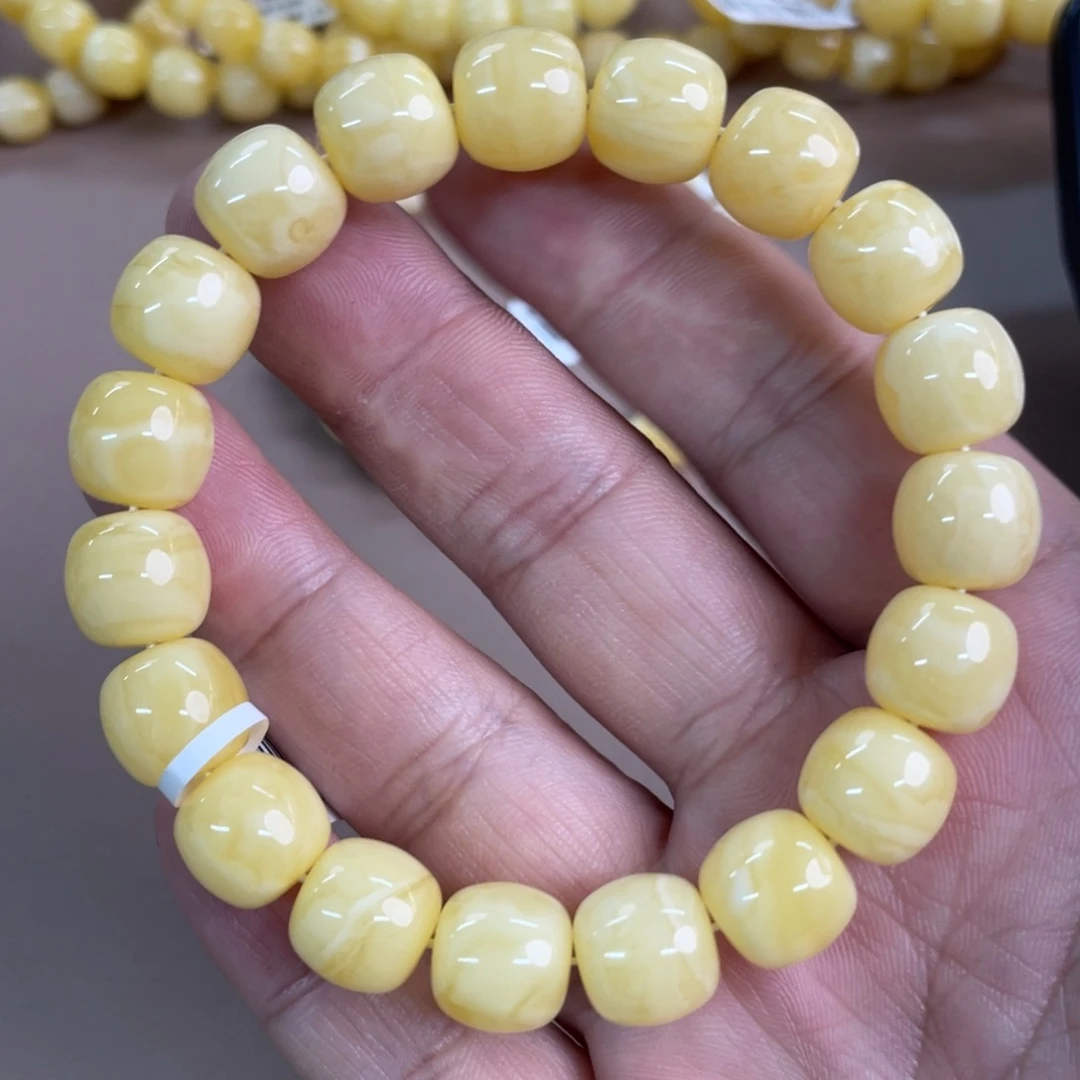 琥珀裸石未镶嵌1400000000