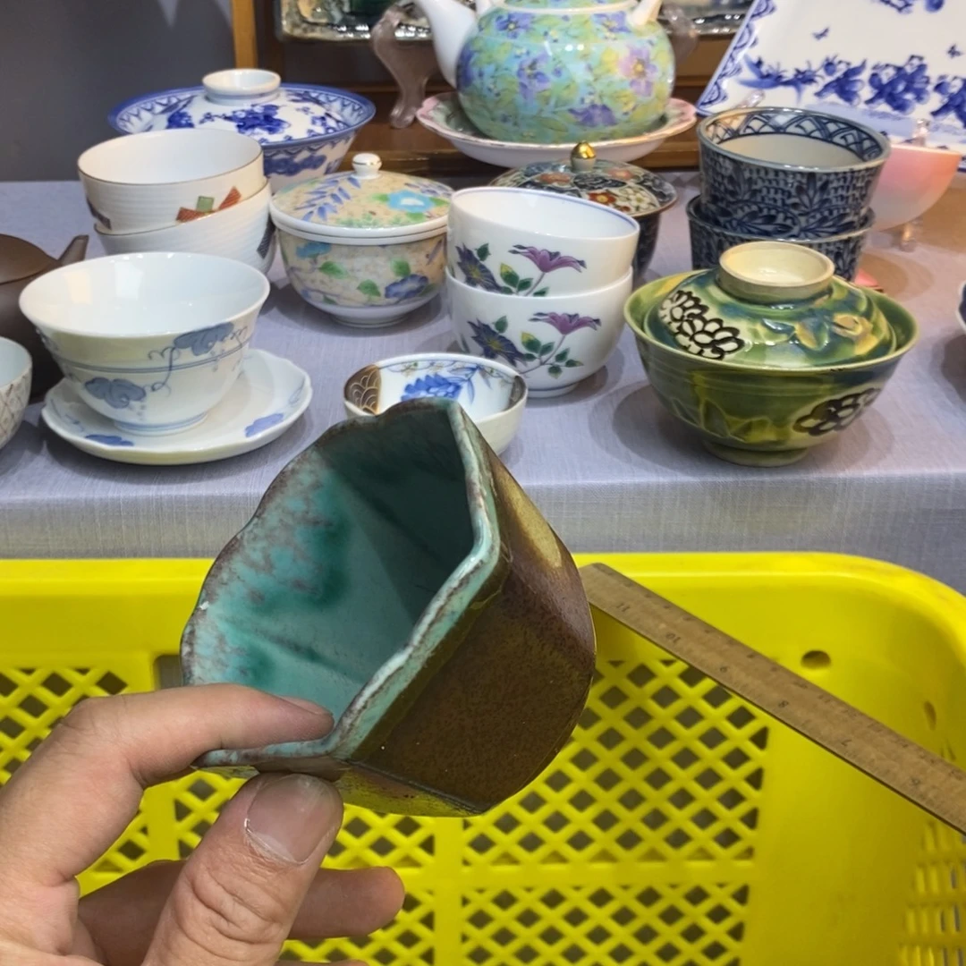 J***j茶盏我要和自己喜欢自己做一