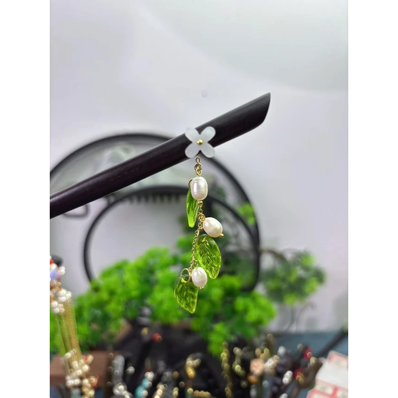 D208绿色小叶发簪