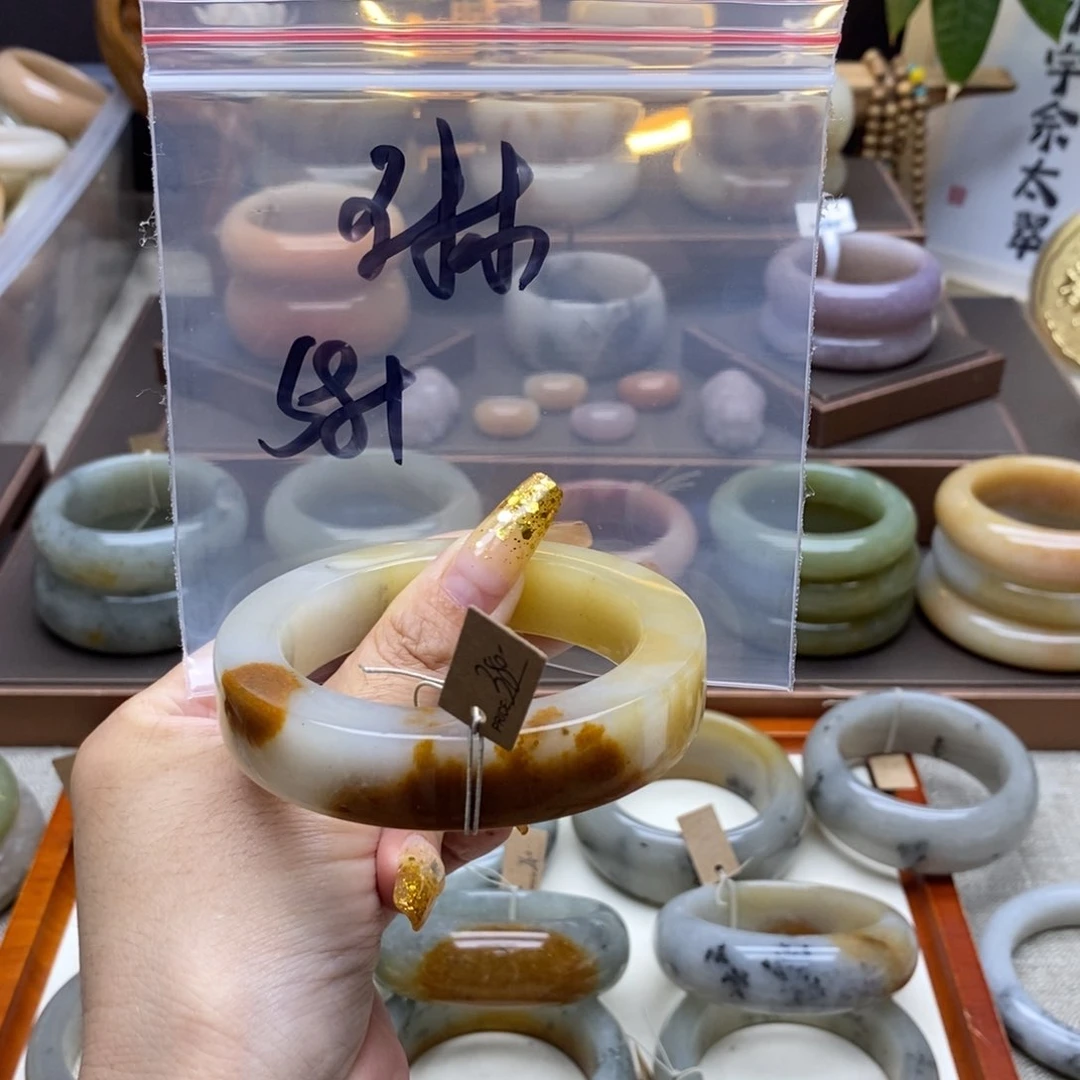 石英质玉手镯未镶嵌❥****