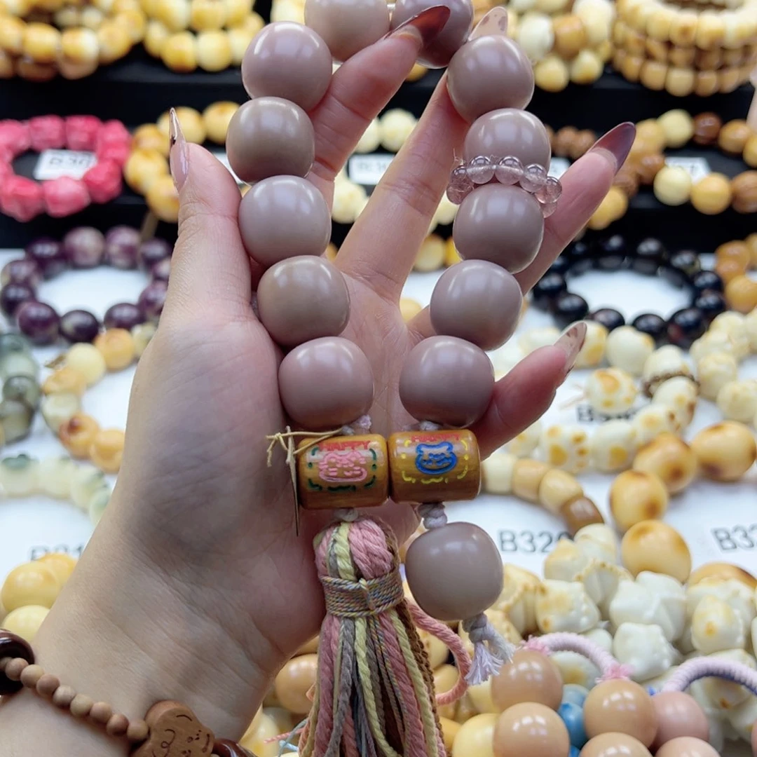 吊坠白玉菩提22卡干车干磨菩提手持黑白点