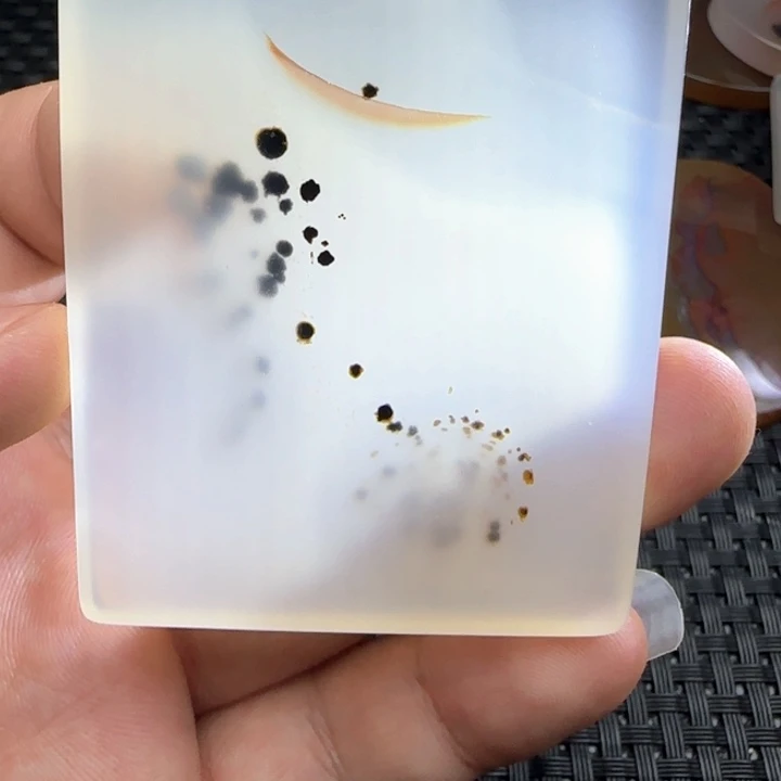 老***生玛瑙/玉髓颈饰未镶嵌