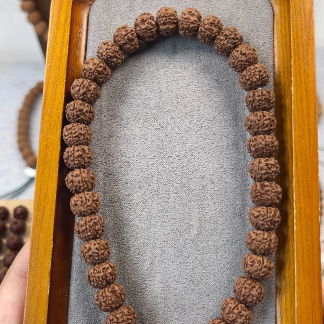 黄***何金刚菩提吊坠平细 10级老粉