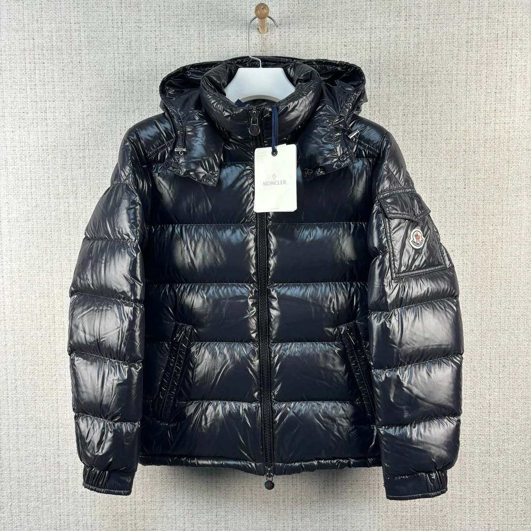 未使用 MONCLER maya系列鹅绒漆面戴帽羽绒服/尺码1/编号