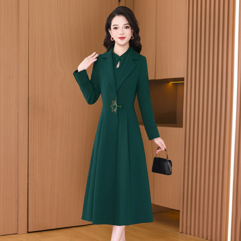 【两件套】27688泓澄茂秋季轻奢贵夫人气质时尚休闲显瘦虾青色套裙