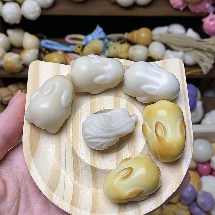 泰***房吊坠菩提根/象牙果