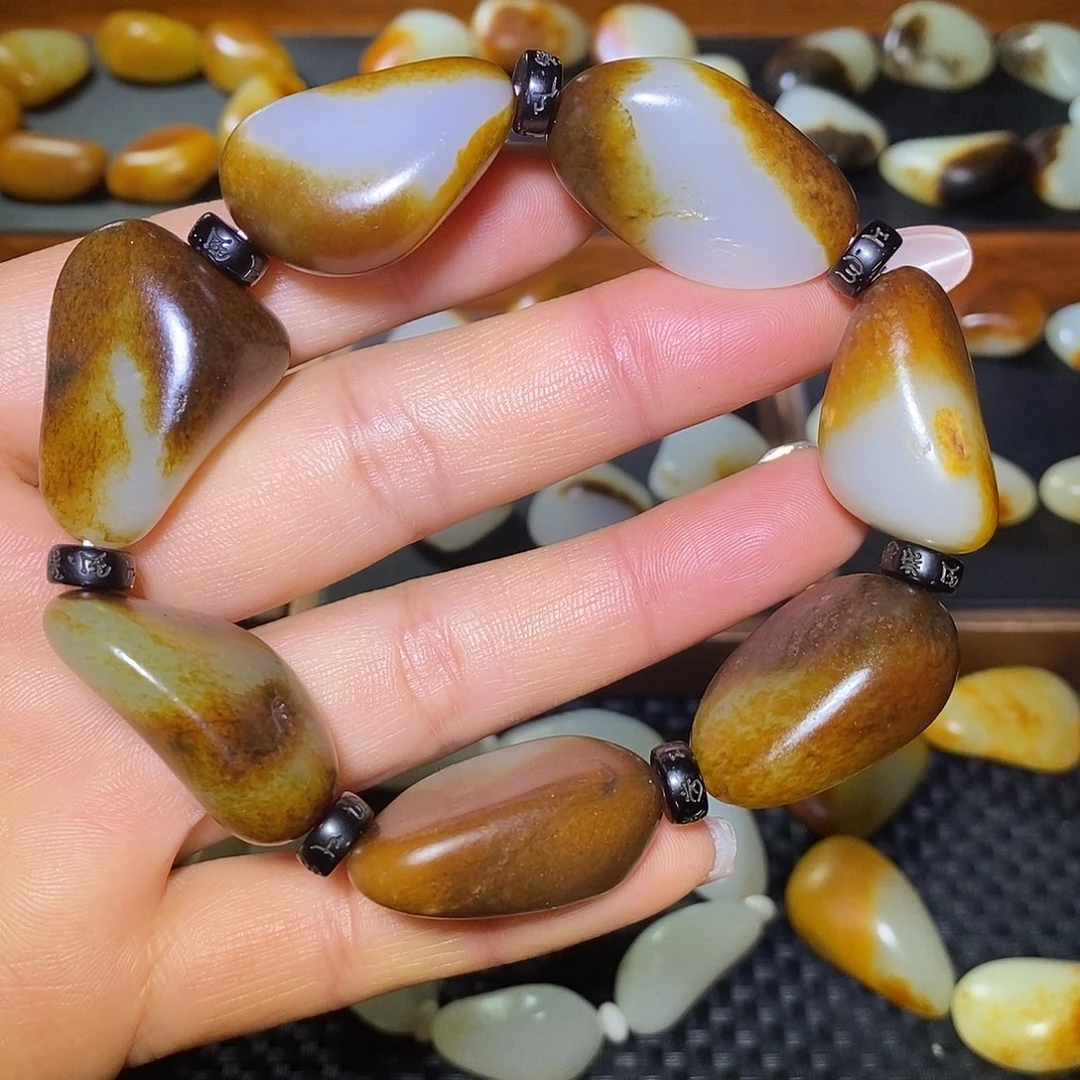 和田玉未镶嵌手串