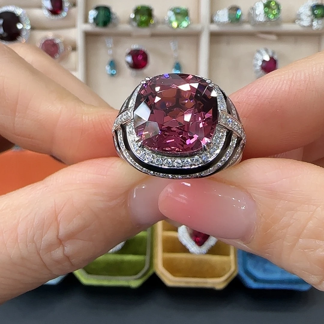 18K金镶嵌戒指碧玺9.06ct