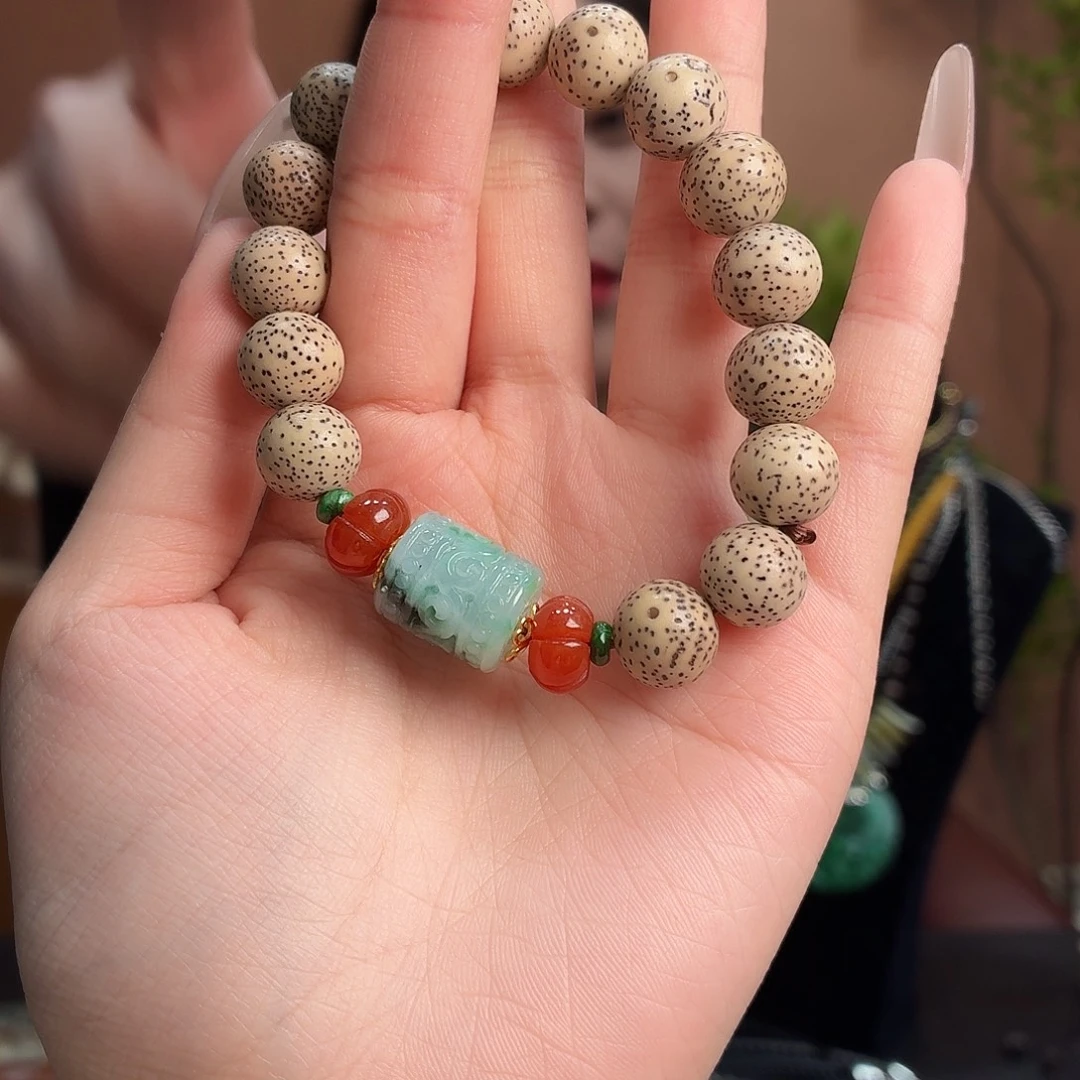 翡翠未镶嵌耳饰手链