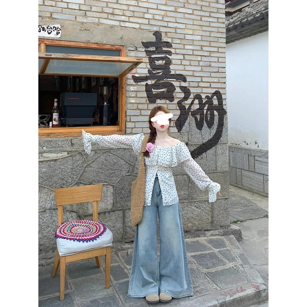 天一~韩系一字肩衬衫女波点薄款收腰喇叭袖上衣阔腿牛仔裤9688