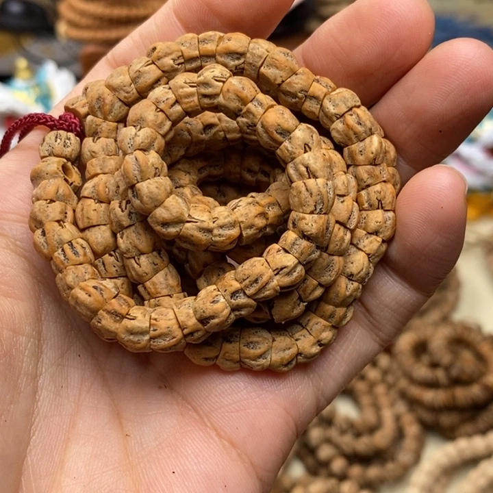 夏***天柏香籽/百香籽吊坠