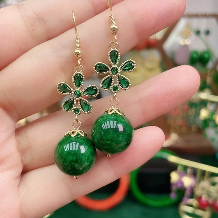 石英质玉合金耳钉