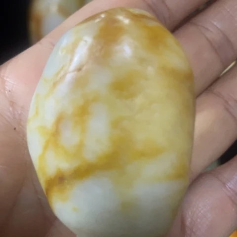 和田玉（糖玉）未镶嵌挂件