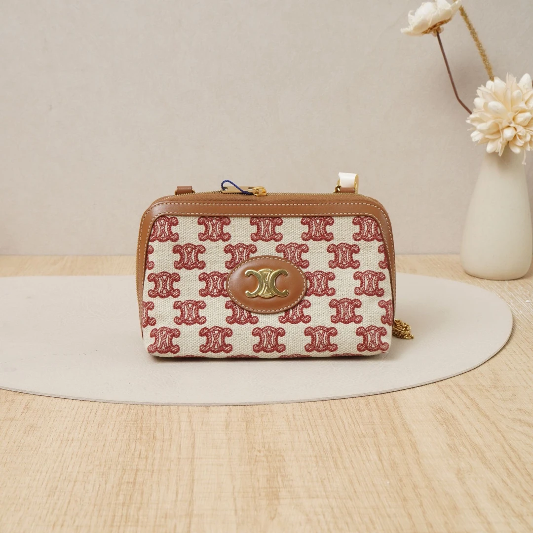 95新 Celine/思琳 凯旋门链条手包mini棕色织物/DS040081