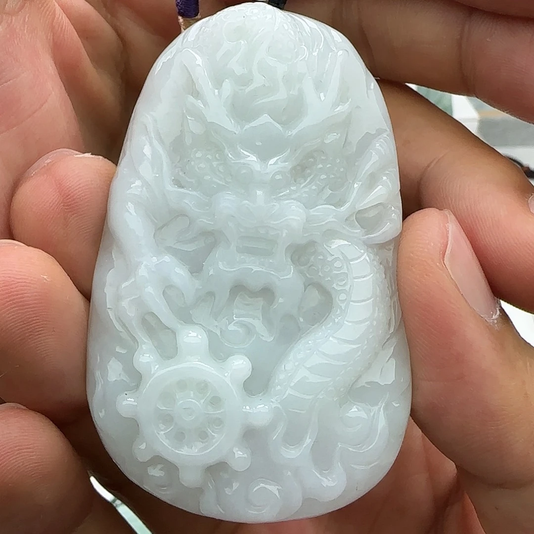 和***财翡翠未镶嵌颈饰翡翠
