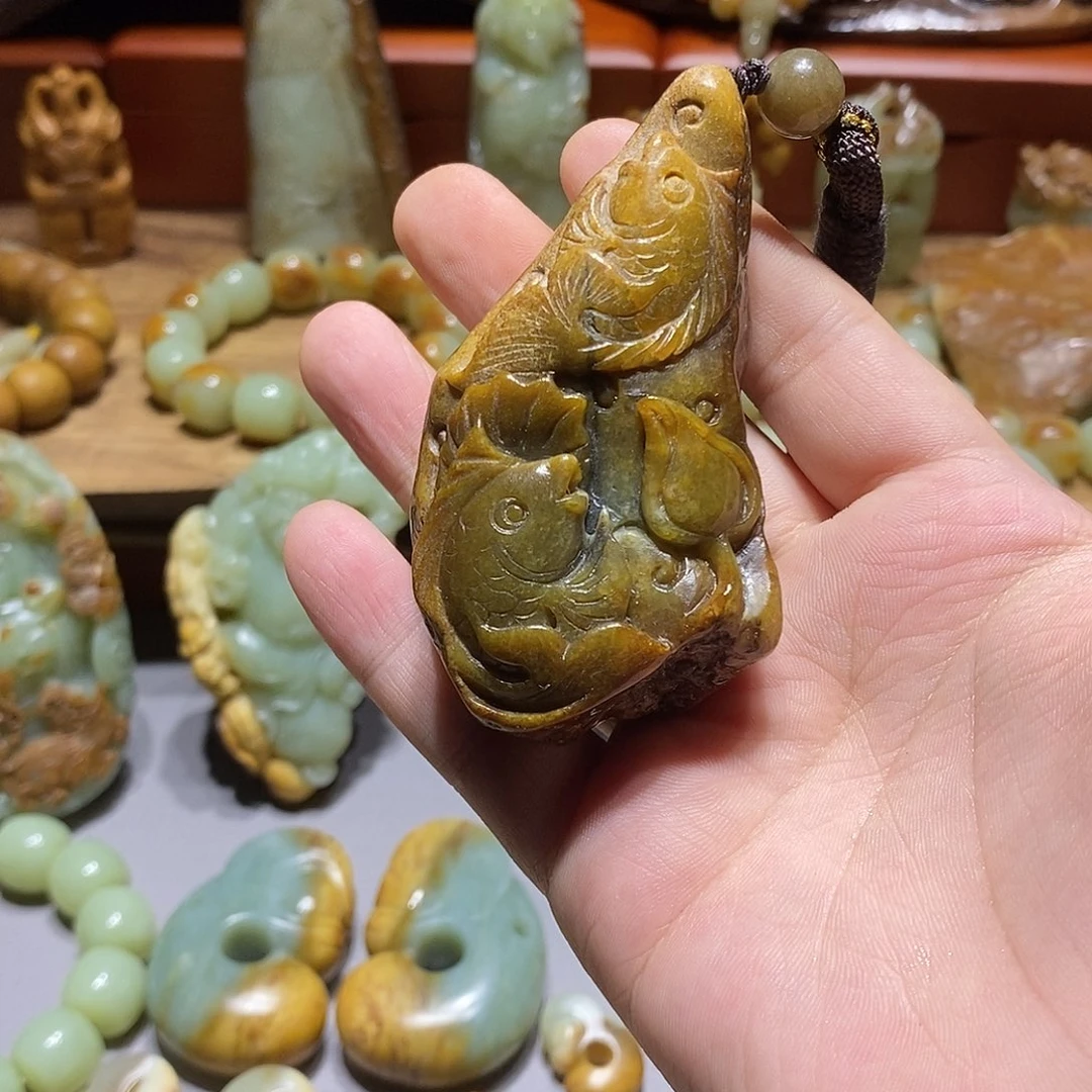 岫岩河磨玉（透闪石质玉）未镶嵌珠宝奇石