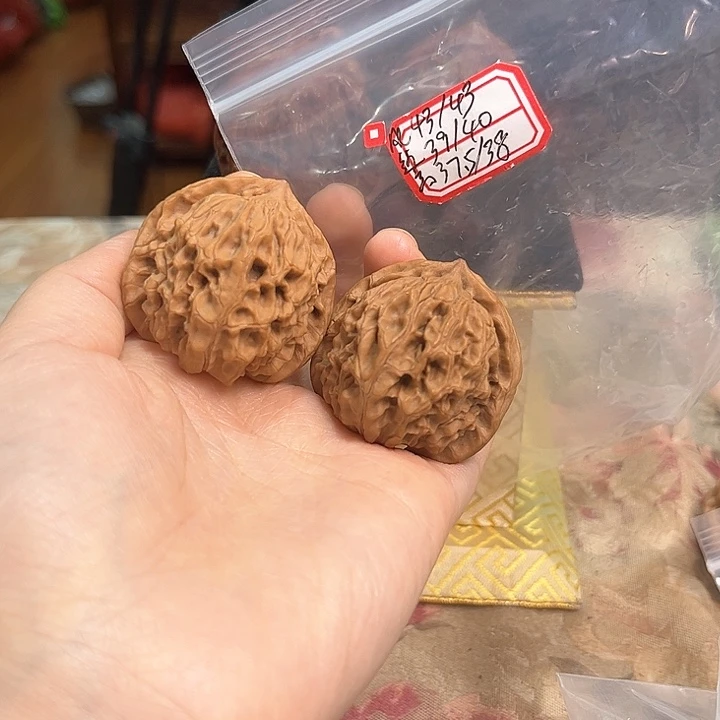 把件文玩核桃非嫁接元宝
