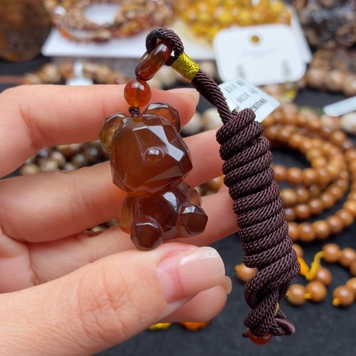 琥珀未镶嵌珠宝奇石红蜜钻切暴力熊