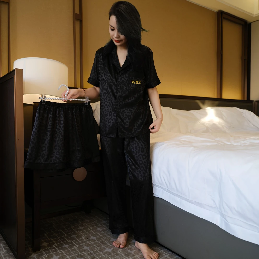 2025春夏秋新品短袖新中式香云丝两件套翻领家居服睡衣（可外穿）