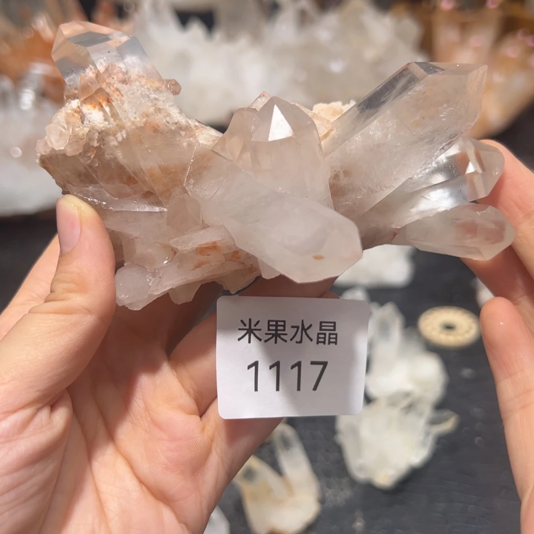 张***伟珠宝半成品未镶嵌水晶