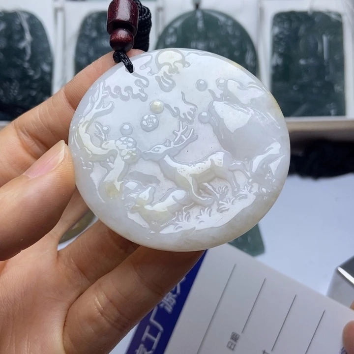 颈饰未镶嵌翡翠翡翠