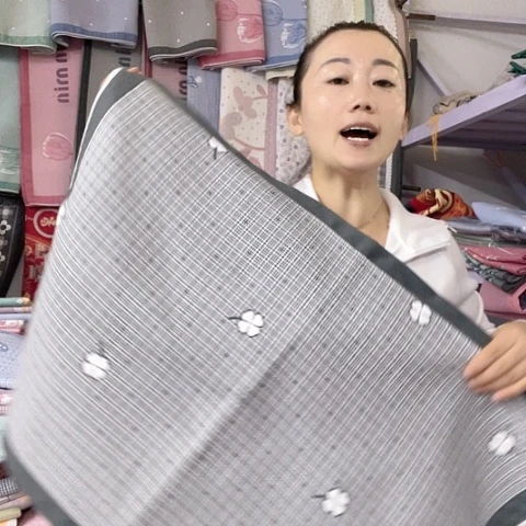 棉特价黑色四叶草