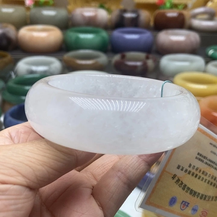 未镶嵌手镯石英质玉✨*C