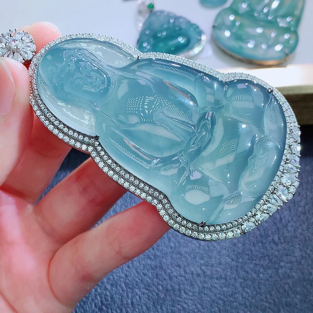 翡翠银S925镶嵌颈饰翡翠