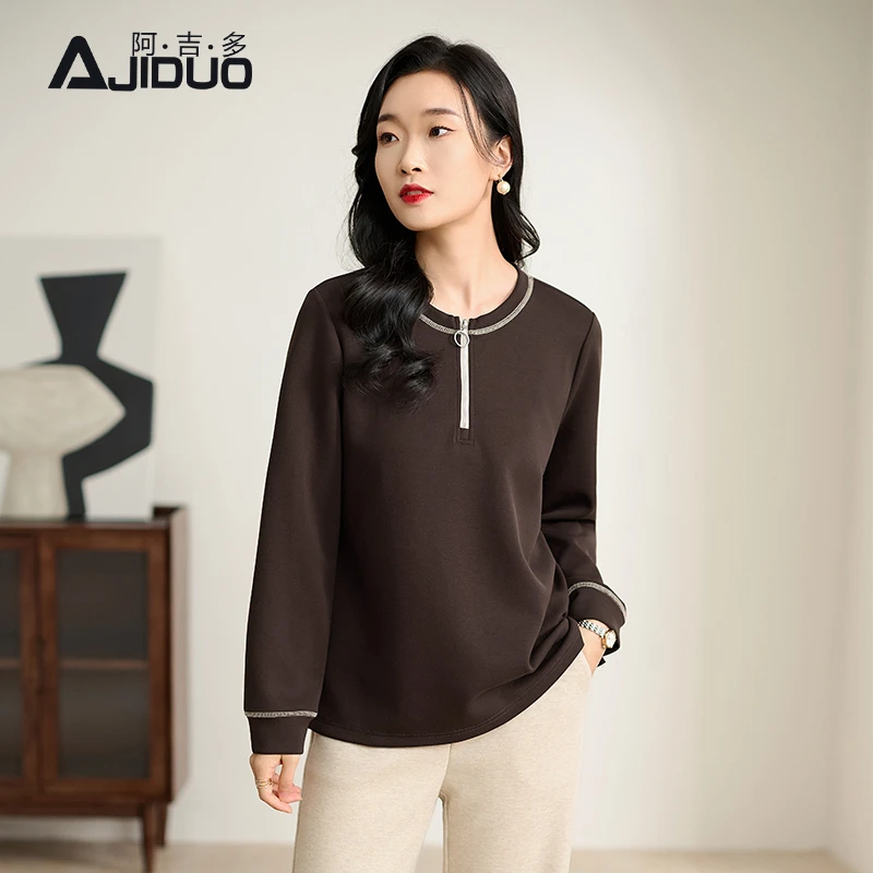 阿吉多长袖圆领卫衣女春秋2026新款简约高级明线设计复古正肩上衣