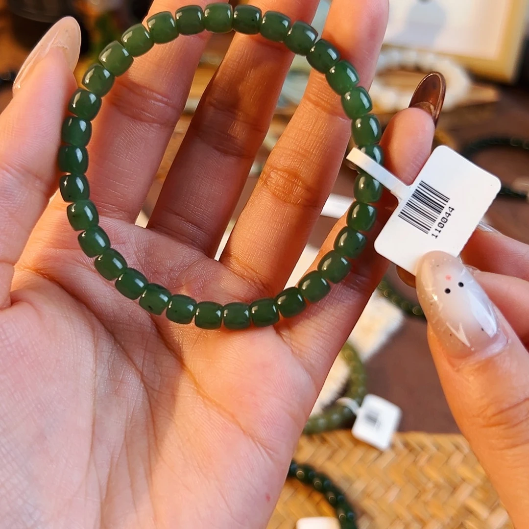 和田玉未镶嵌手串