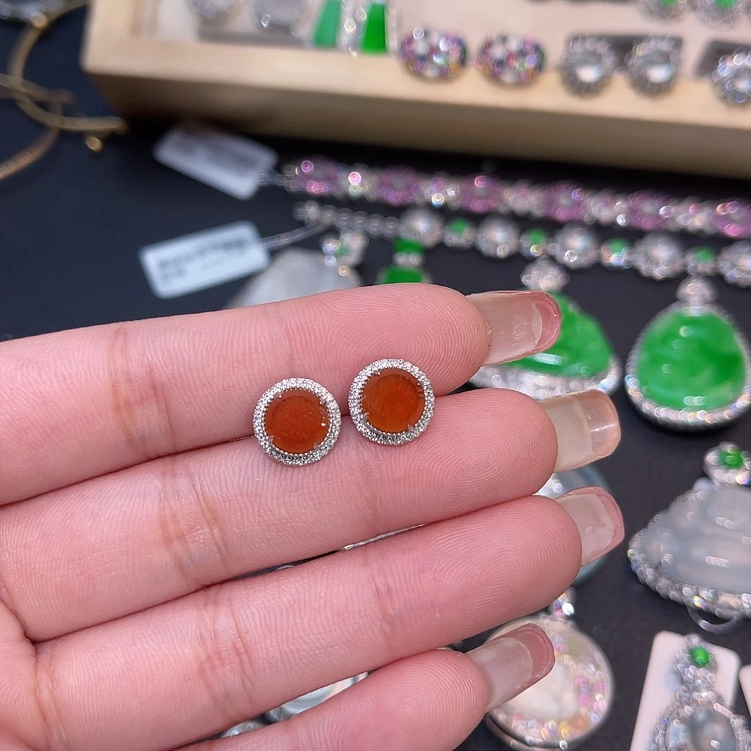 翡翠18K金镶嵌耳饰圆牌