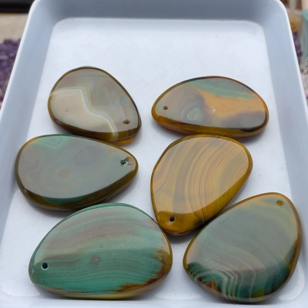 玛瑙/玉髓合金珠宝半成品一个装绿黄缠丝玛瑙吊坠40*57mm