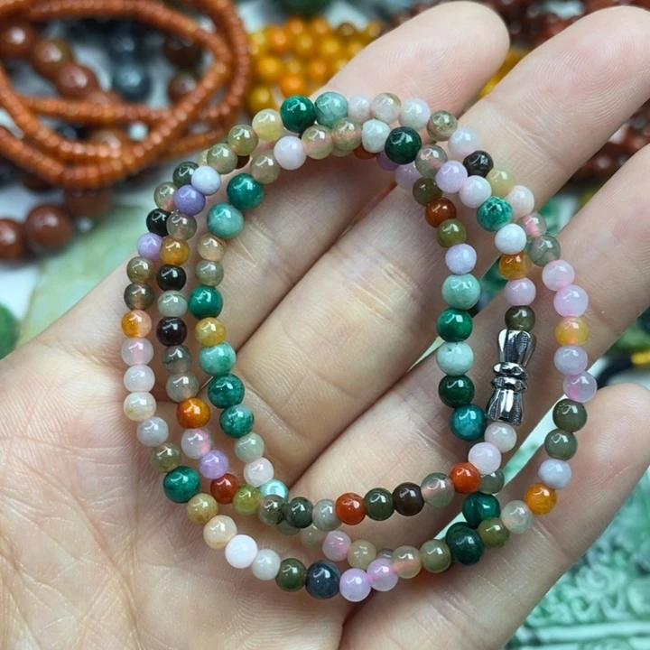 颈饰未镶嵌翡翠?****