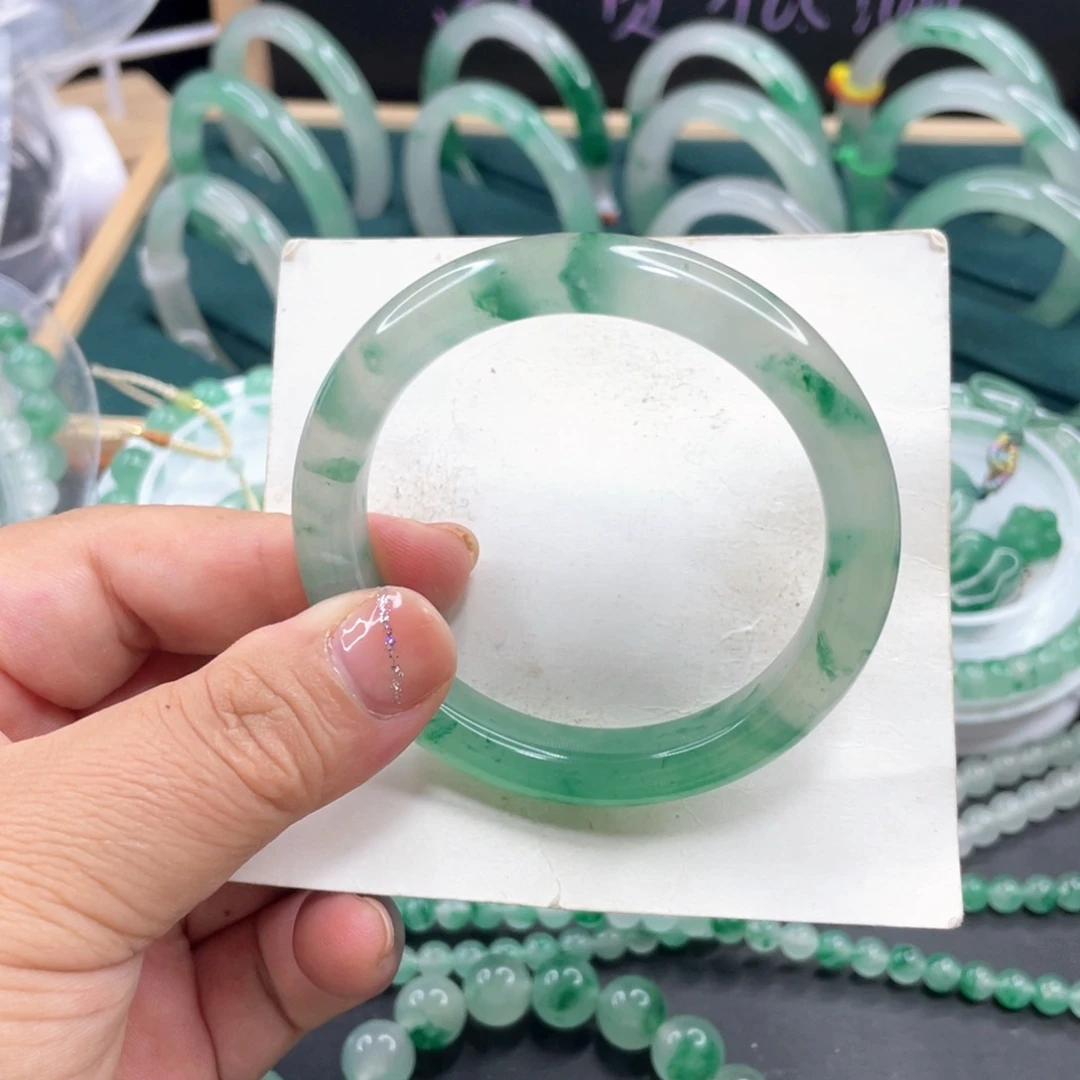 安***～石英质玉未镶嵌手镯