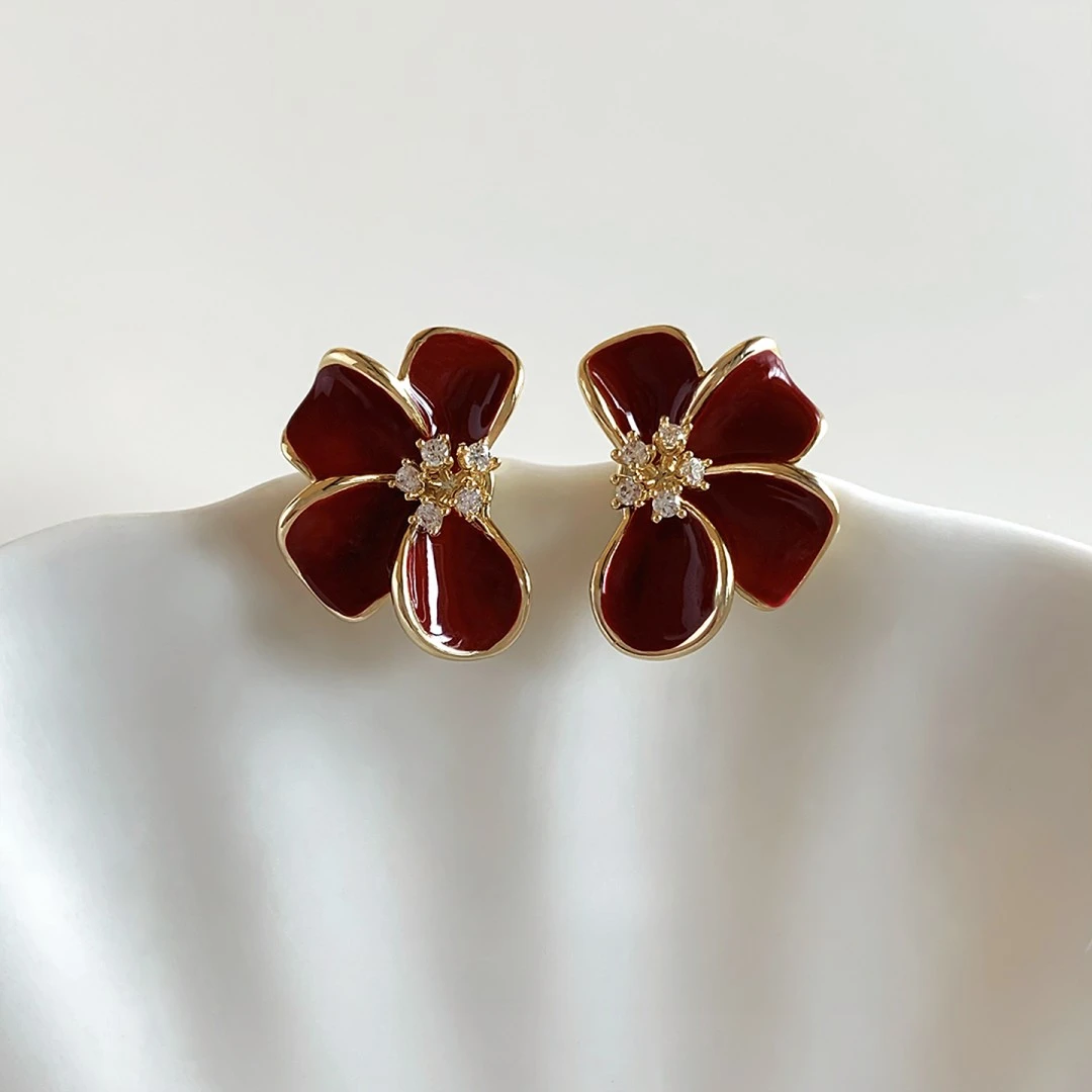 铜合金耳饰 秋冬红色珐琅花朵耳钉女轻奢气质耳环漂亮高级感耳饰