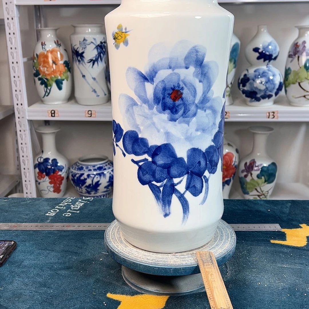 摆件景德镇陶瓷书青牡花