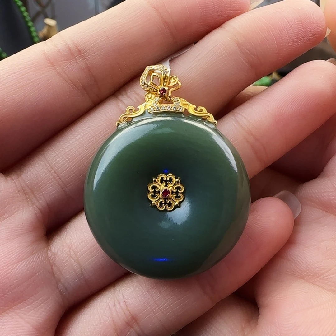 和田玉18K金镶嵌吊坠(不含链)