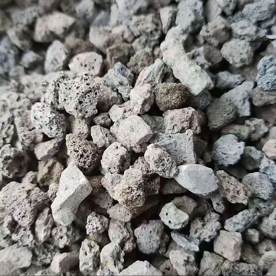 微元素矿物岩土，直接放在盆底部使用，有利于植物生根