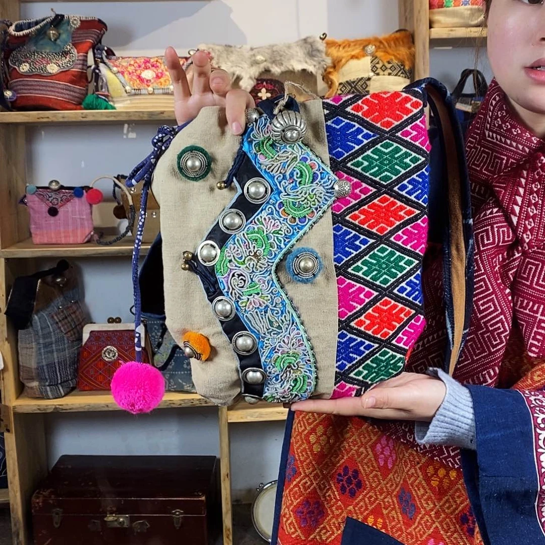 织绣手工制作包包